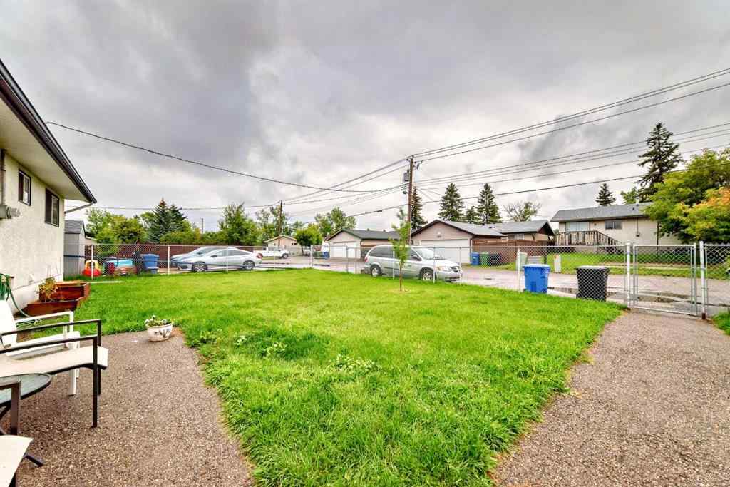 MLS® A2243998 - 6023 Maddock Drive NE in Marlborough Park Calgary, Residential