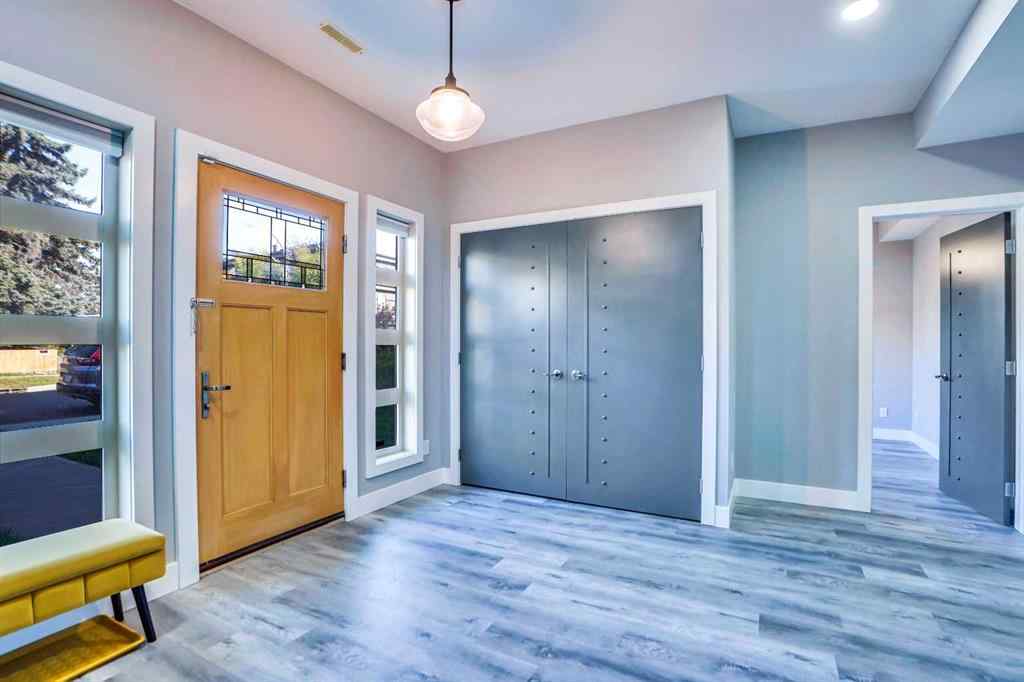 MLS® A2243999 - 4735 17 Avenue NW in Montgomery Calgary, Residential