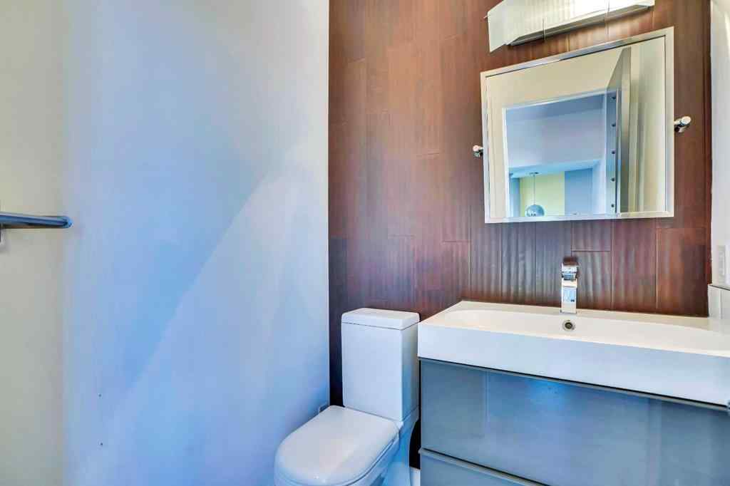 MLS® A2243999 - 4735 17 Avenue NW in Montgomery Calgary, Residential