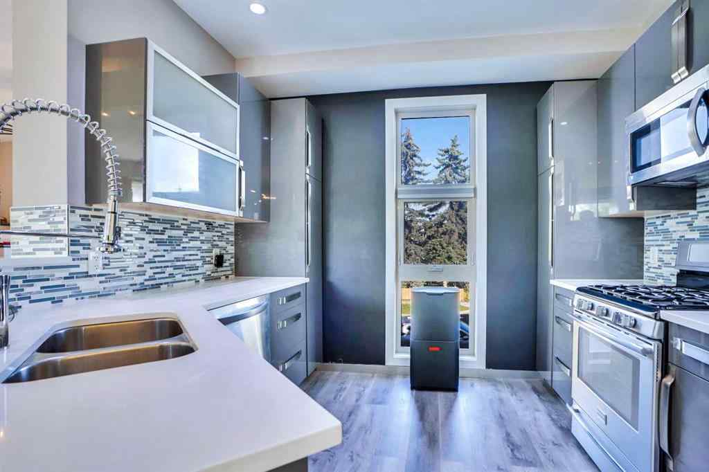 MLS® A2243999 - 4735 17 Avenue NW in Montgomery Calgary, Residential