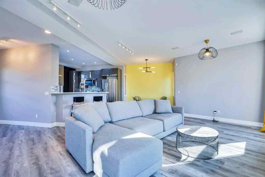 MLS® A2243999 - 4735 17 Avenue NW in Montgomery Calgary, Residential