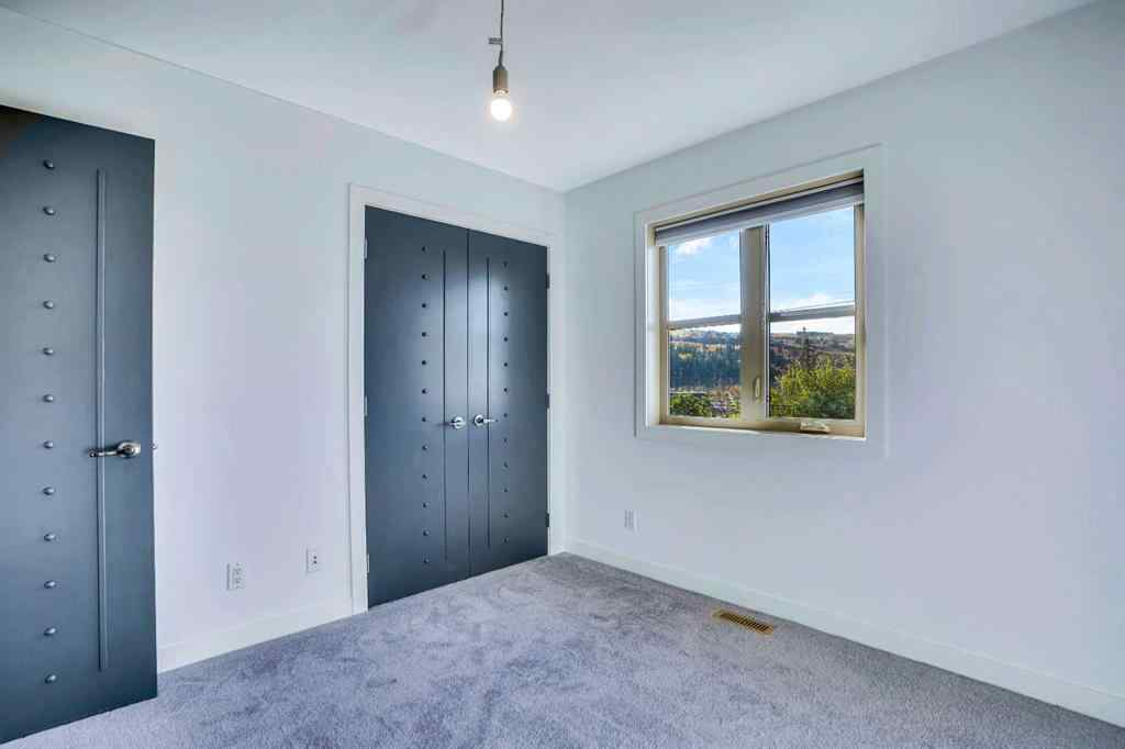 MLS® A2243999 - 4735 17 Avenue NW in Montgomery Calgary, Residential