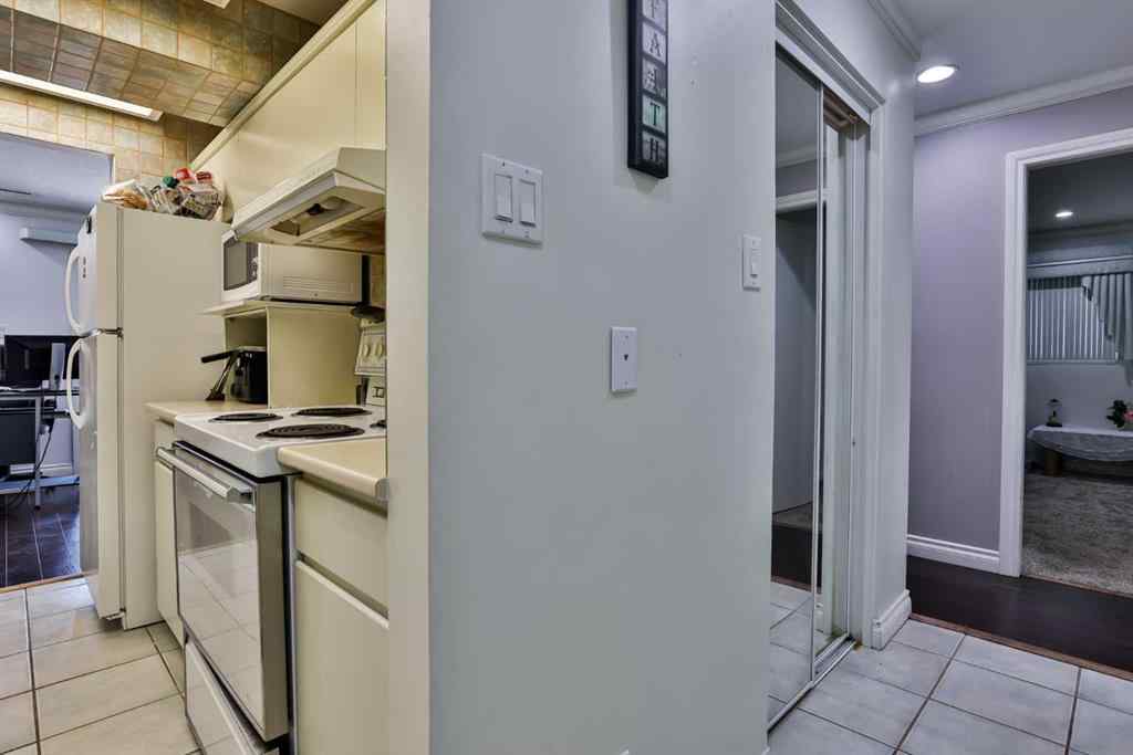 MLS® A2244001 - Unit #201 2207 8 Avenue S in Victoria Park Lethbridge, Residential