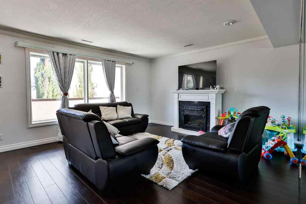 MLS® A2244001 - Unit #201 2207 8 Avenue S in Victoria Park Lethbridge, Residential