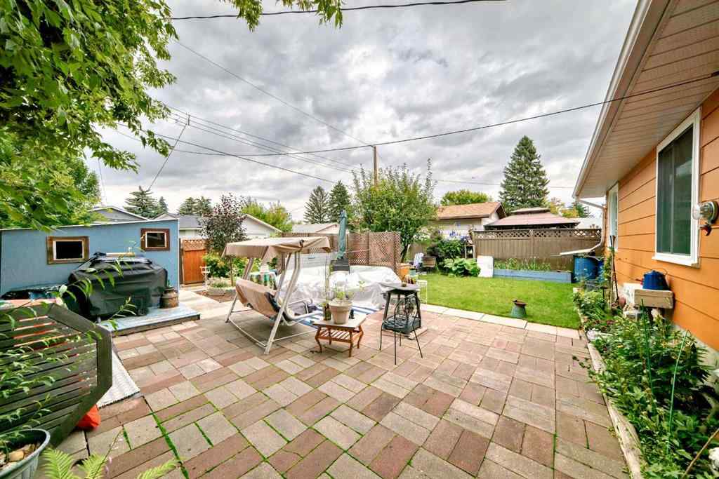 MLS® A2244002 - 247 Doverview Crescent SE in Dover Calgary, Residential