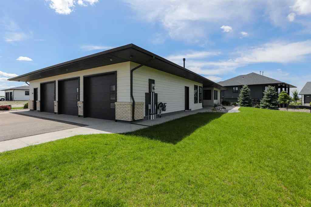 MLS® A2244004 - 500 Gold Canyon Place S in Southridge Lethbridge, Residential