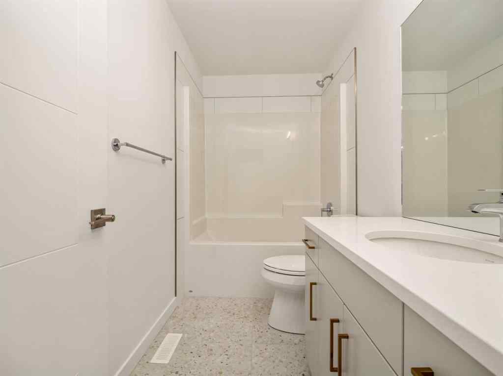 MLS® A2244005 - 4626 31 Avenue S in Discovery Lethbridge, Residential