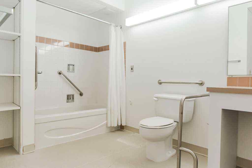 MLS® A2244011 - 5230 44 Avenue  in NONE Spirit River, Commercial