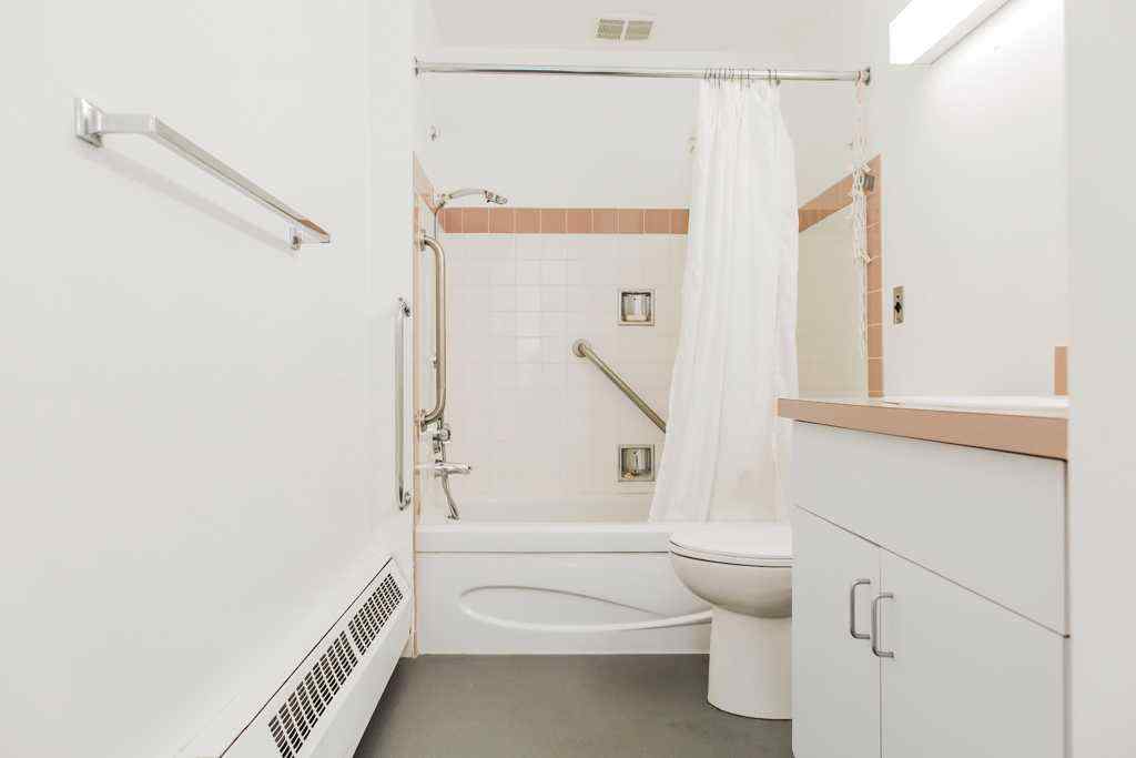 MLS® A2244011 - 5230 44 Avenue  in NONE Spirit River, Commercial