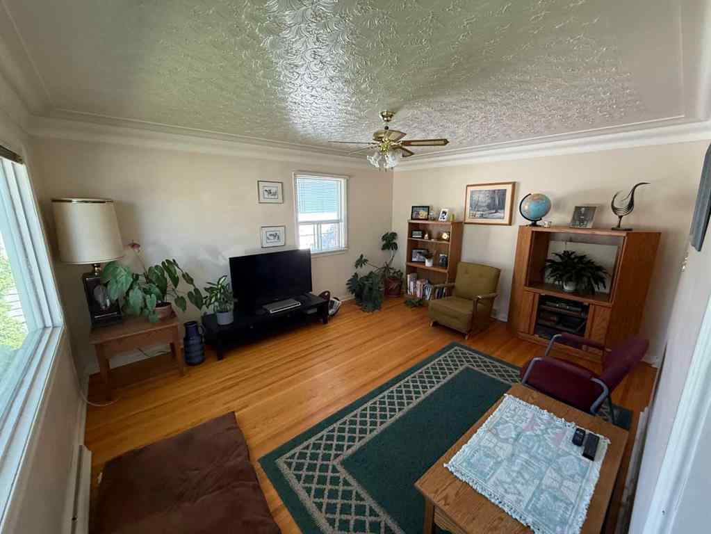 MLS® A2244020 - 920 Renfrew Drive NE in Renfrew Calgary, Residential