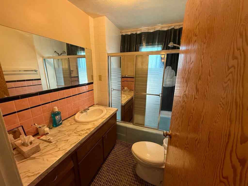 MLS® A2244020 - 920 Renfrew Drive NE in Renfrew Calgary, Residential