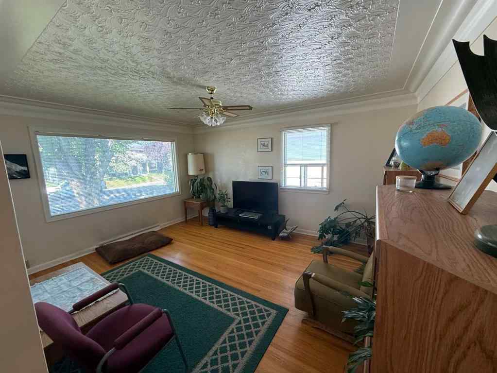 MLS® A2244020 - 920 Renfrew Drive NE in Renfrew Calgary, Residential