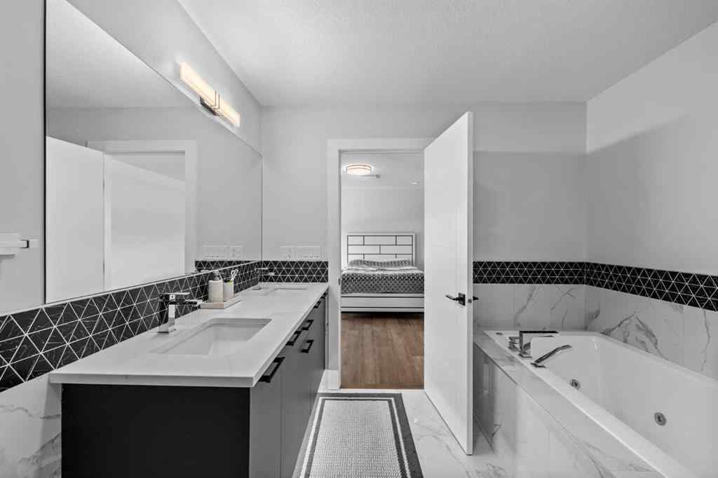 MLS® A2244021 - 20 Waterford Heights  in Waterford Chestermere, Residential