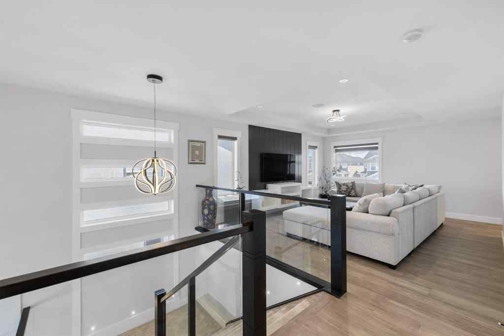 MLS® A2244021 - 20 Waterford Heights  in Waterford Chestermere, Residential