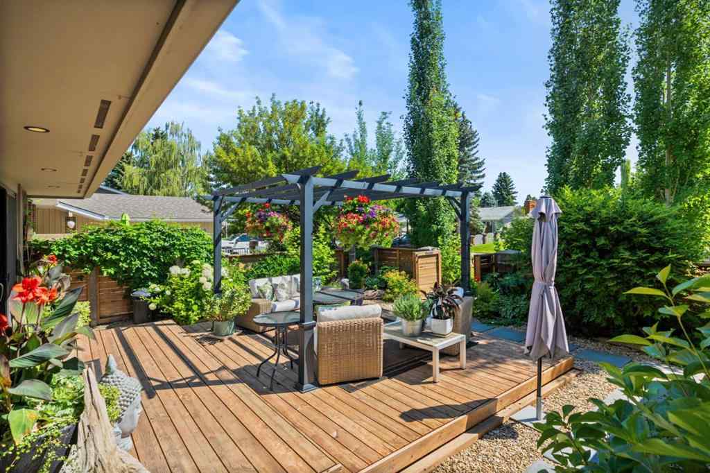 MLS® A2244029 - 520 Parkridge Drive SE in Parkland Calgary, Residential