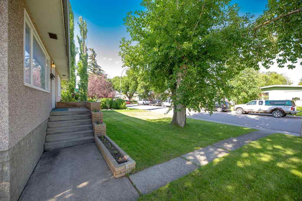 MLS® A2244042 - 1141 43 Street SW in Rosscarrock Calgary, Residential