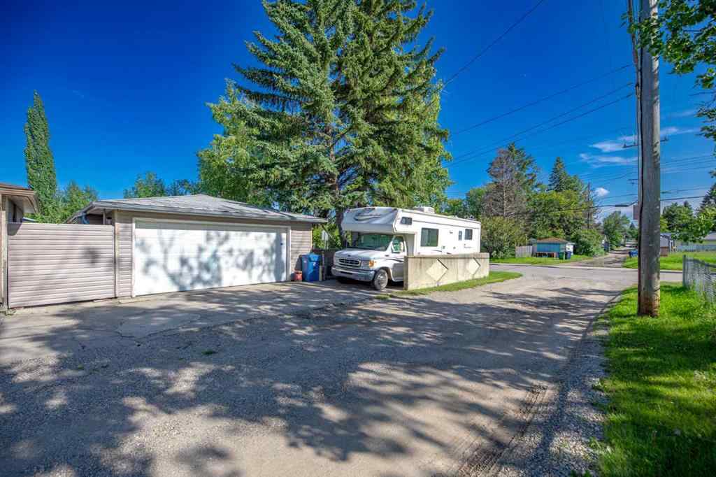 MLS® A2244042 - 1141 43 Street SW in Rosscarrock Calgary, Residential