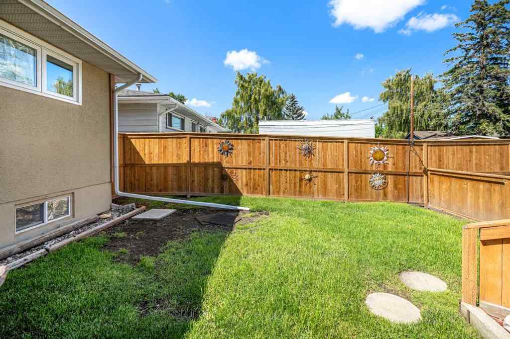 MLS® A2244051 - 152 Fredson Drive SE in Fairview Calgary, Residential