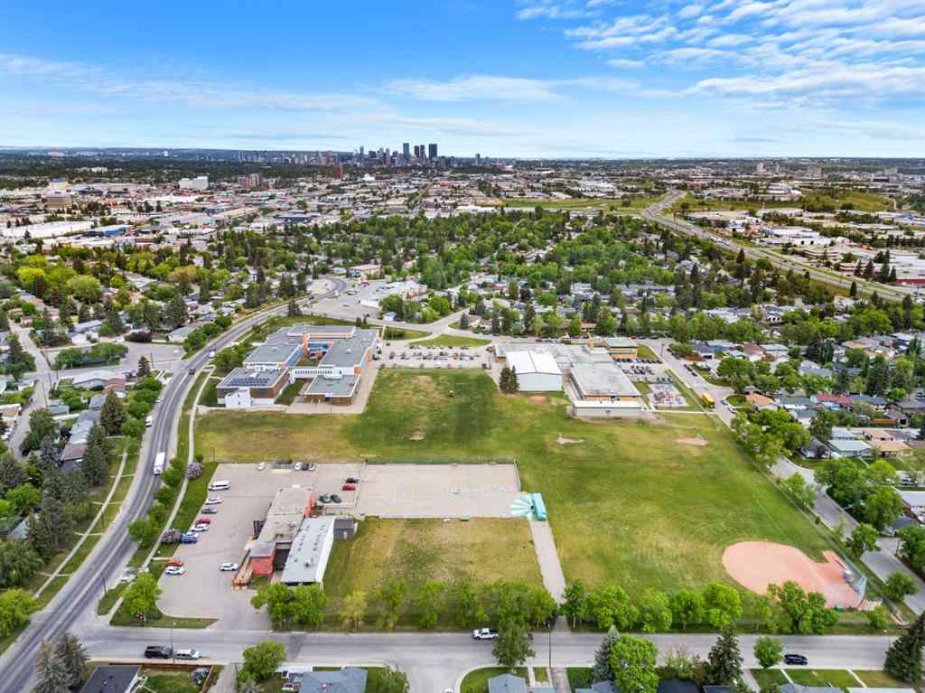 MLS® A2244051 - 152 Fredson Drive SE in Fairview Calgary, Residential