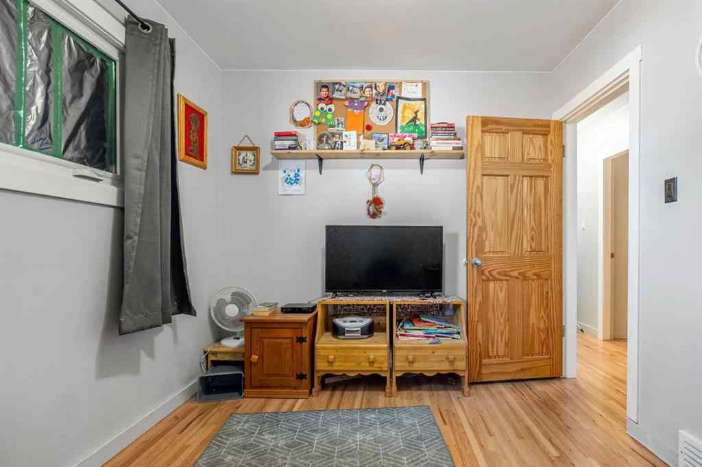 MLS® A2244051 - 152 Fredson Drive SE in Fairview Calgary, Residential