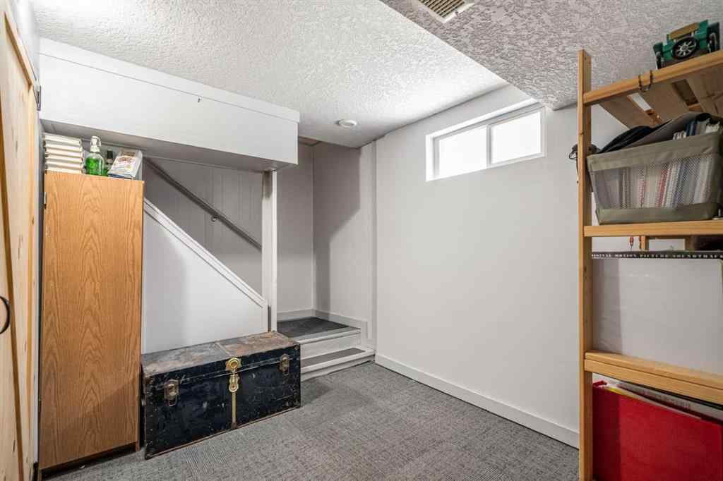 MLS® A2244051 - 152 Fredson Drive SE in Fairview Calgary, Residential