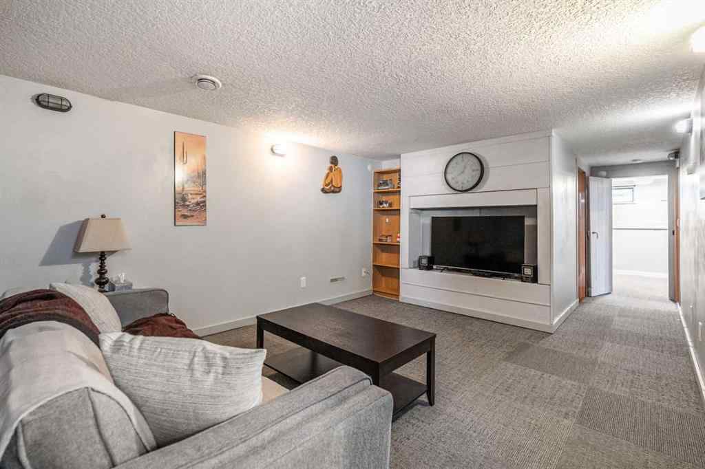 MLS® A2244051 - 152 Fredson Drive SE in Fairview Calgary, Residential
