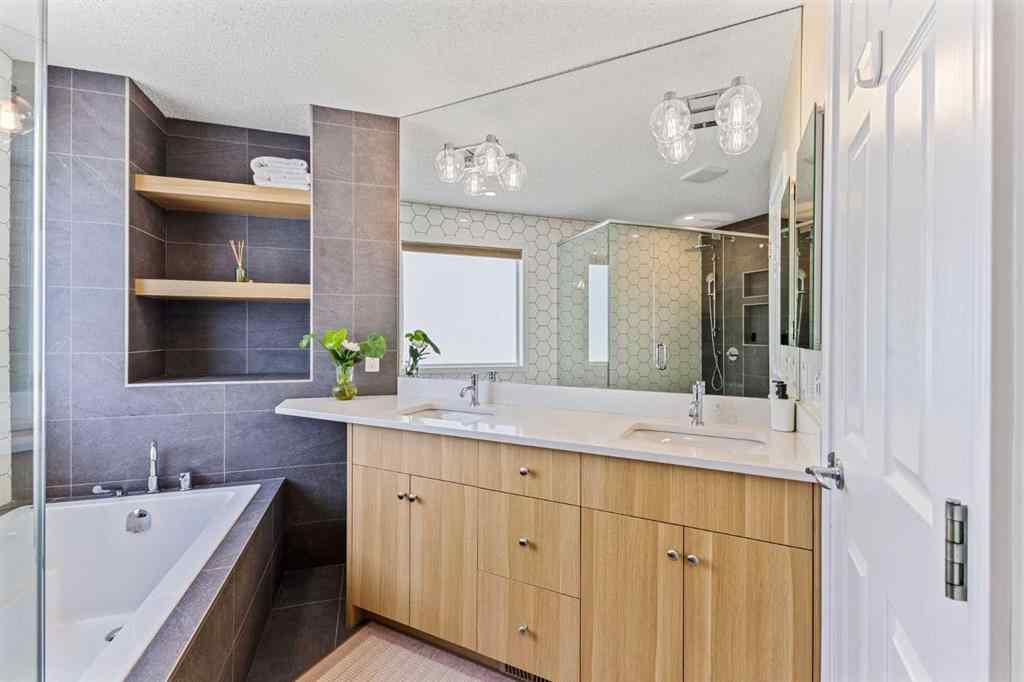 MLS® A2244053 - 11 Simcoe Crescent SW in Signal Hill Calgary, Residential