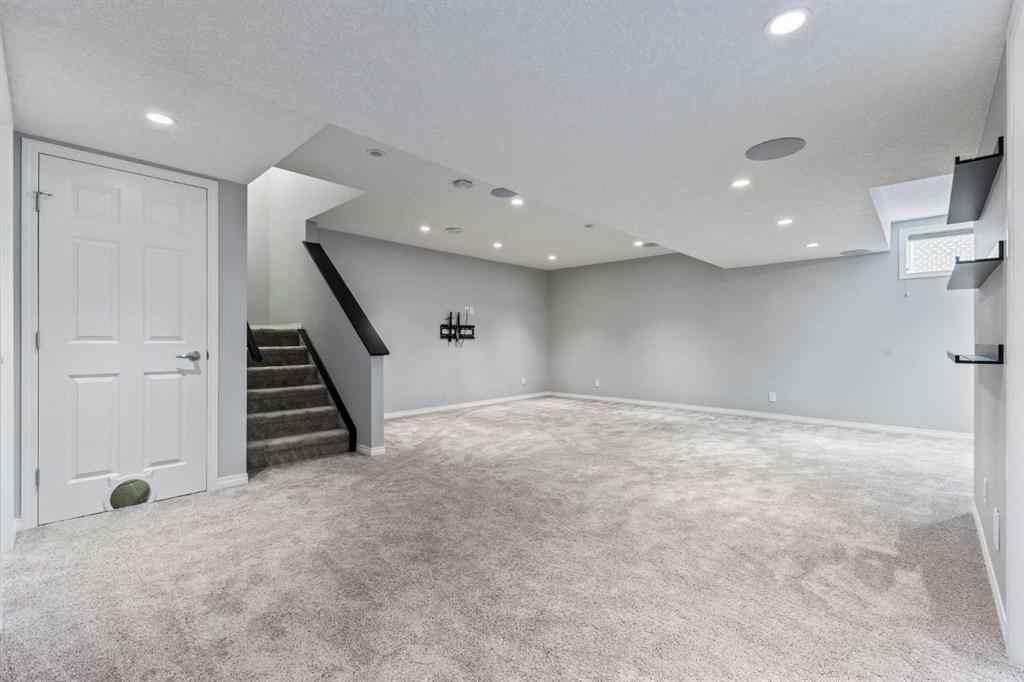 MLS® A2244053 - 11 Simcoe Crescent SW in Signal Hill Calgary, Residential