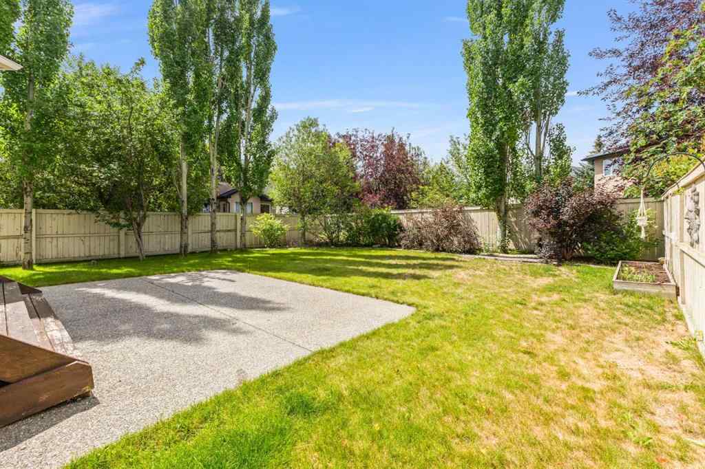 MLS® A2244053 - 11 Simcoe Crescent SW in Signal Hill Calgary, Residential