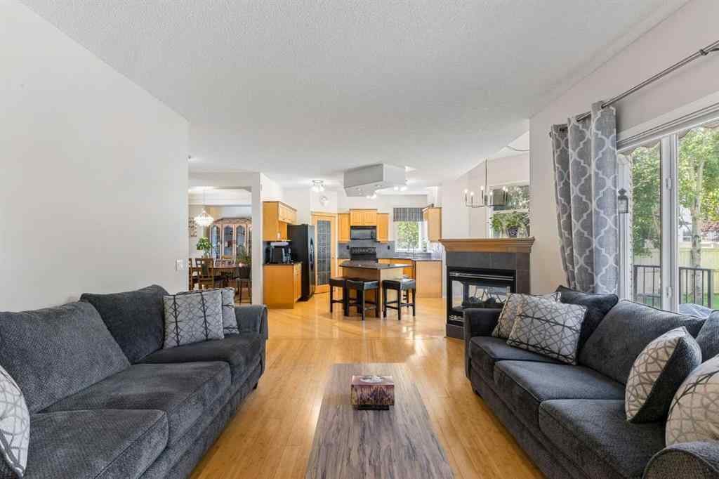 MLS® A2244053 - 11 Simcoe Crescent SW in Signal Hill Calgary, Residential