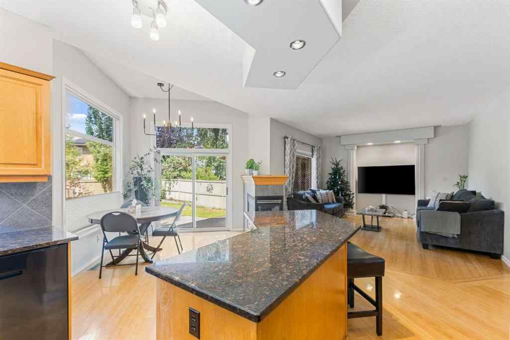 MLS® A2244053 - 11 Simcoe Crescent SW in Signal Hill Calgary, Residential