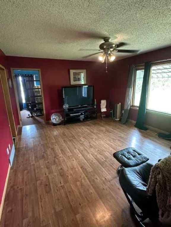 MLS® A2244054 - 406 Fox Lake Trail  in NONE Hanna, Residential