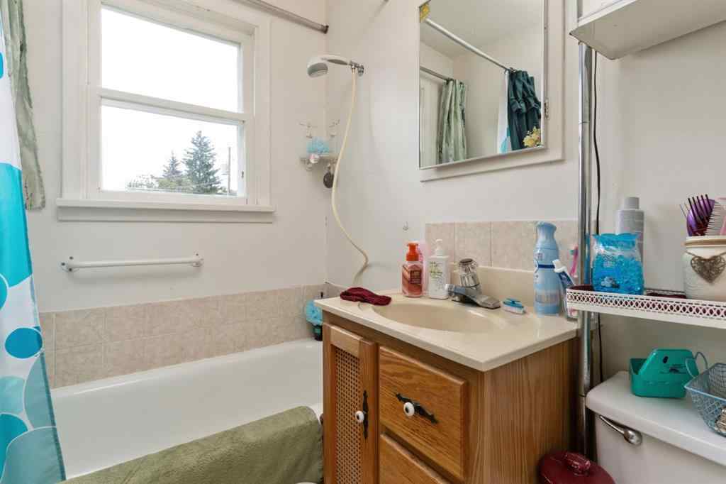 MLS® A2244063 - 5229 49 Street  in Sparling Camrose, Residential