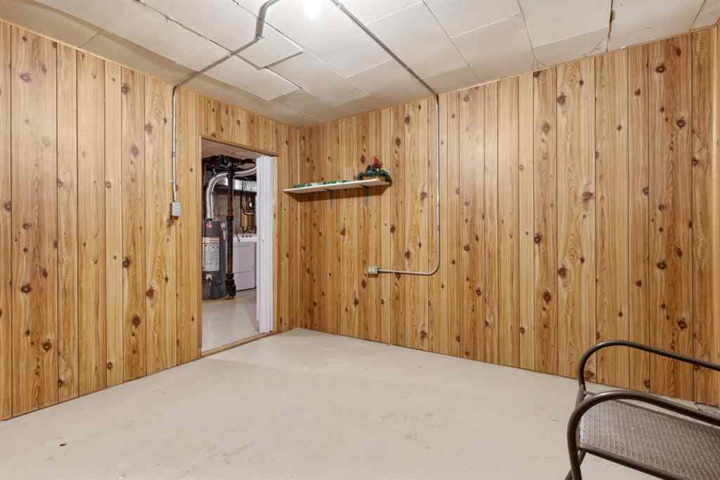 MLS® A2244063 - 5229 49 Street  in Sparling Camrose, Residential