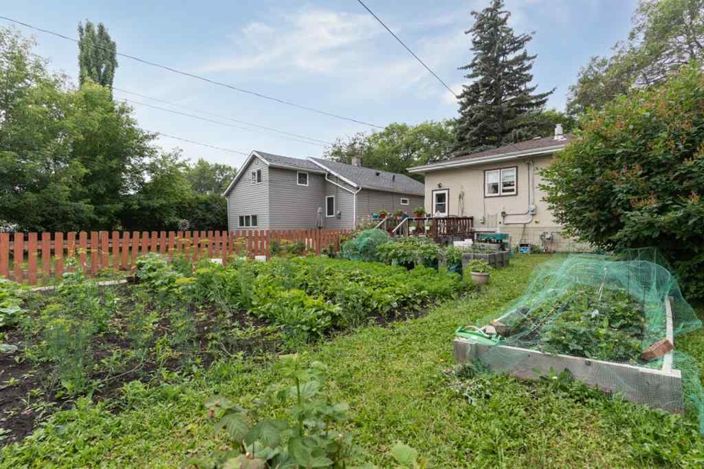 MLS® A2244063 - 5229 49 Street  in Sparling Camrose, Residential