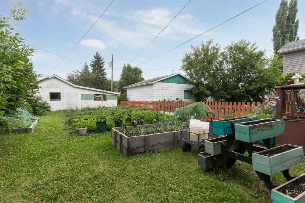 MLS® A2244063 - 5229 49 Street  in Sparling Camrose, Residential