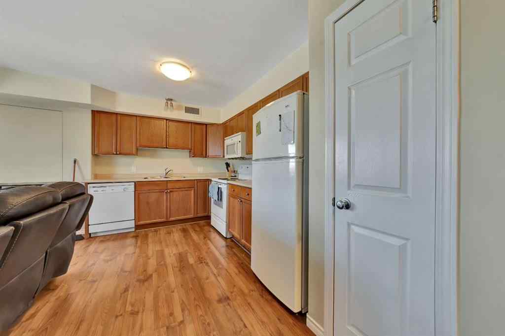 MLS® A2244070 - Unit #303 1804 48 Avenue  in Wallacefield Lloydminster, Residential