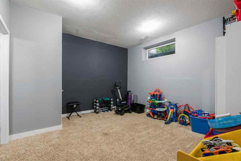 MLS® A2244082 - 128 Honeysuckle Way  in Timberlea Fort McMurray, Residential