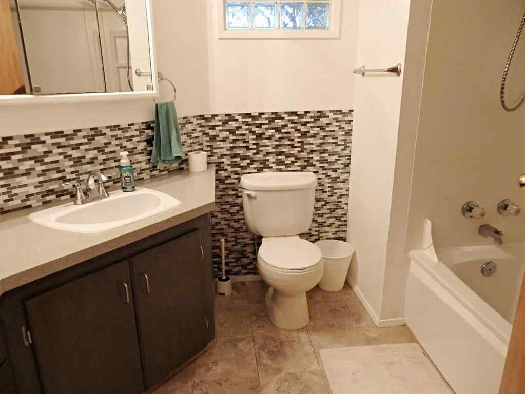 MLS® A2244087 - 483064 RR 71   in NONE Rural Vermilion River, County of, Residential