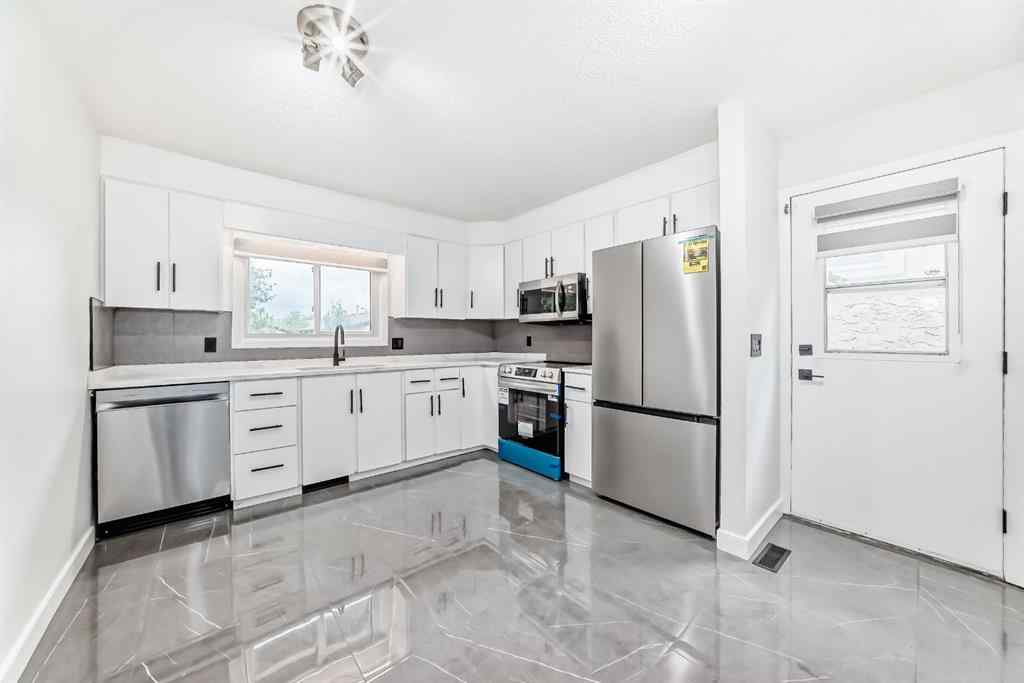 MLS® A2244090 - 55 Bernard Place NW in Beddington Heights Calgary, Residential