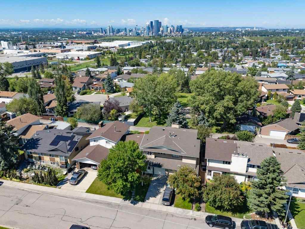 MLS® A2244098 - 153 Mckinnon Crescent NE in Mayland Heights Calgary, Residential