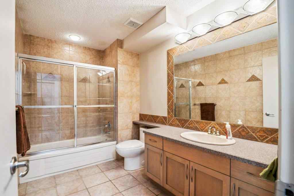 MLS® A2244098 - 153 Mckinnon Crescent NE in Mayland Heights Calgary, Residential