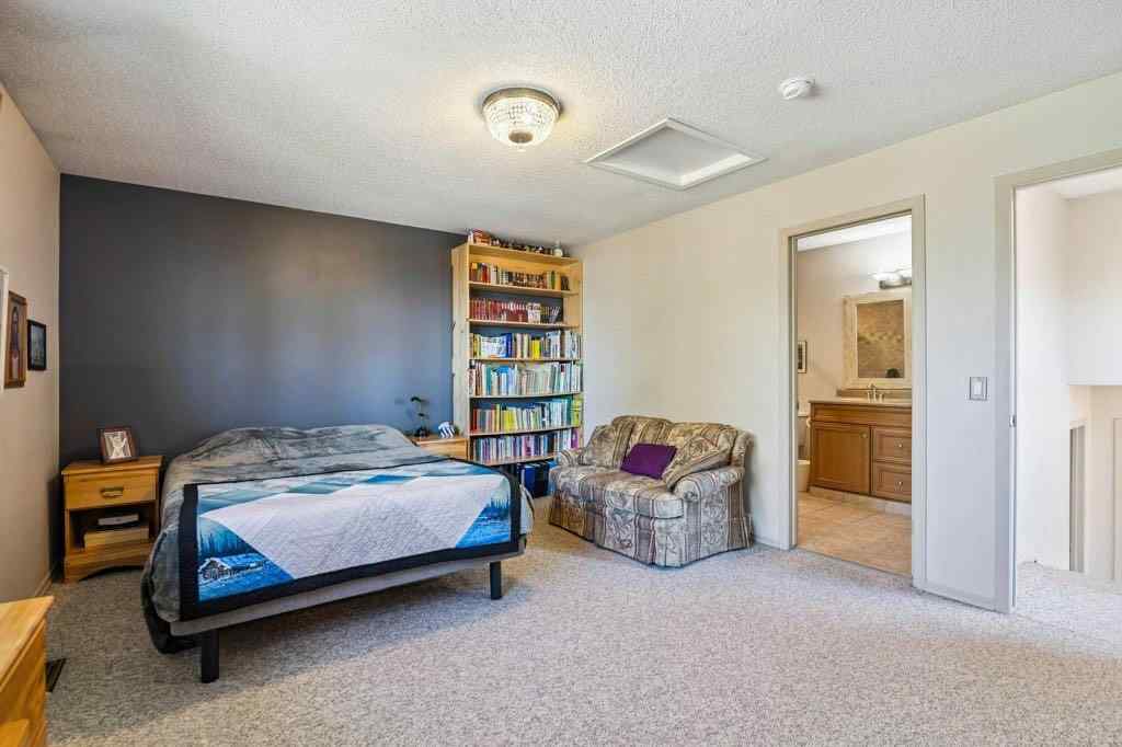 MLS® A2244098 - 153 Mckinnon Crescent NE in Mayland Heights Calgary, Residential