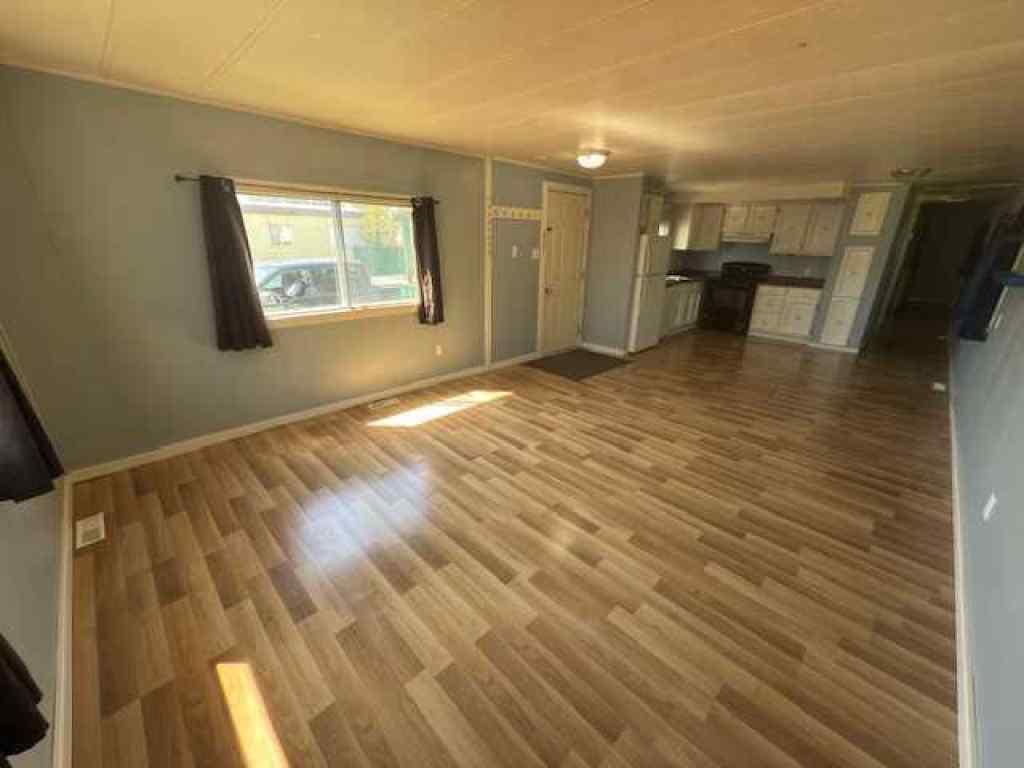 MLS® A2244106 - Unit #8 810 56th Street  in Edson Edson, Mobile