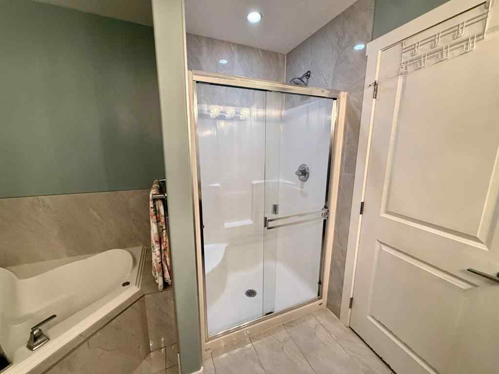 MLS® A2244117 - 864 Hampshire Crescent NE in Hampton Hills High River, Residential
