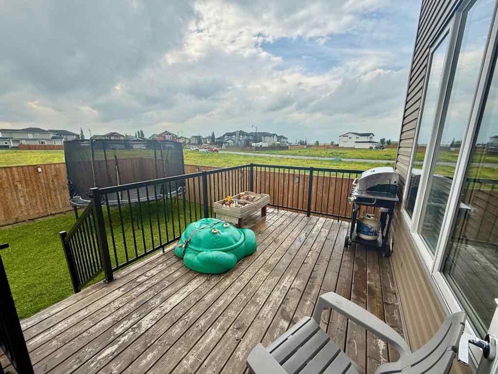 MLS® A2244117 - 864 Hampshire Crescent NE in Hampton Hills High River, Residential