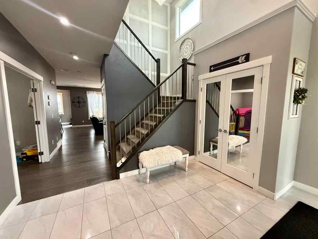 MLS® A2244117 - 864 Hampshire Crescent NE in Hampton Hills High River, Residential