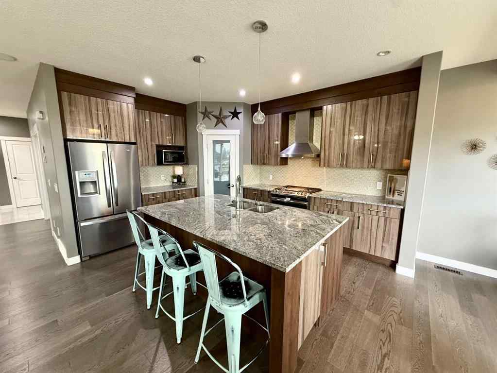 MLS® A2244117 - 864 Hampshire Crescent NE in Hampton Hills High River, Residential