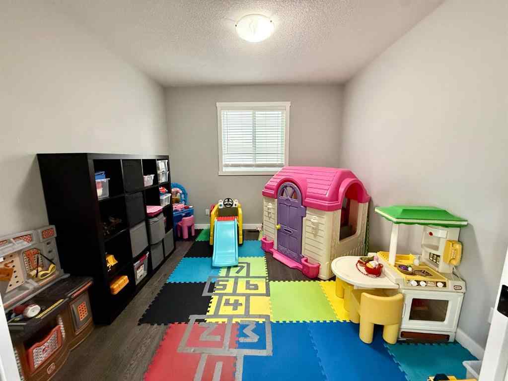 MLS® A2244117 - 864 Hampshire Crescent NE in Hampton Hills High River, Residential