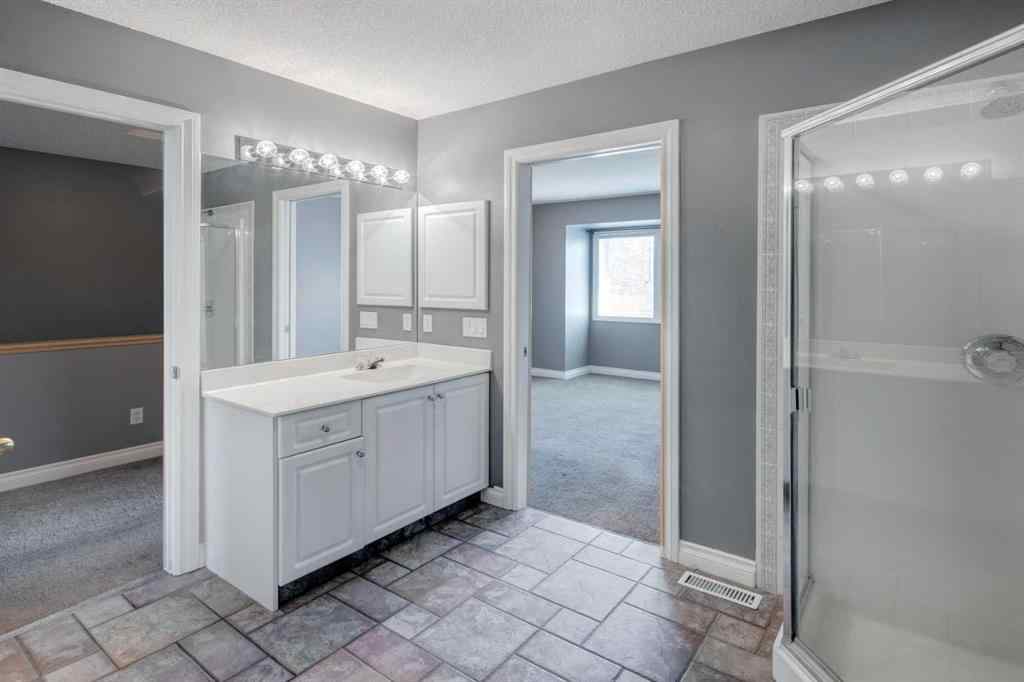 MLS® A2244118 - 378 Regal Park NE in Renfrew Calgary, Residential